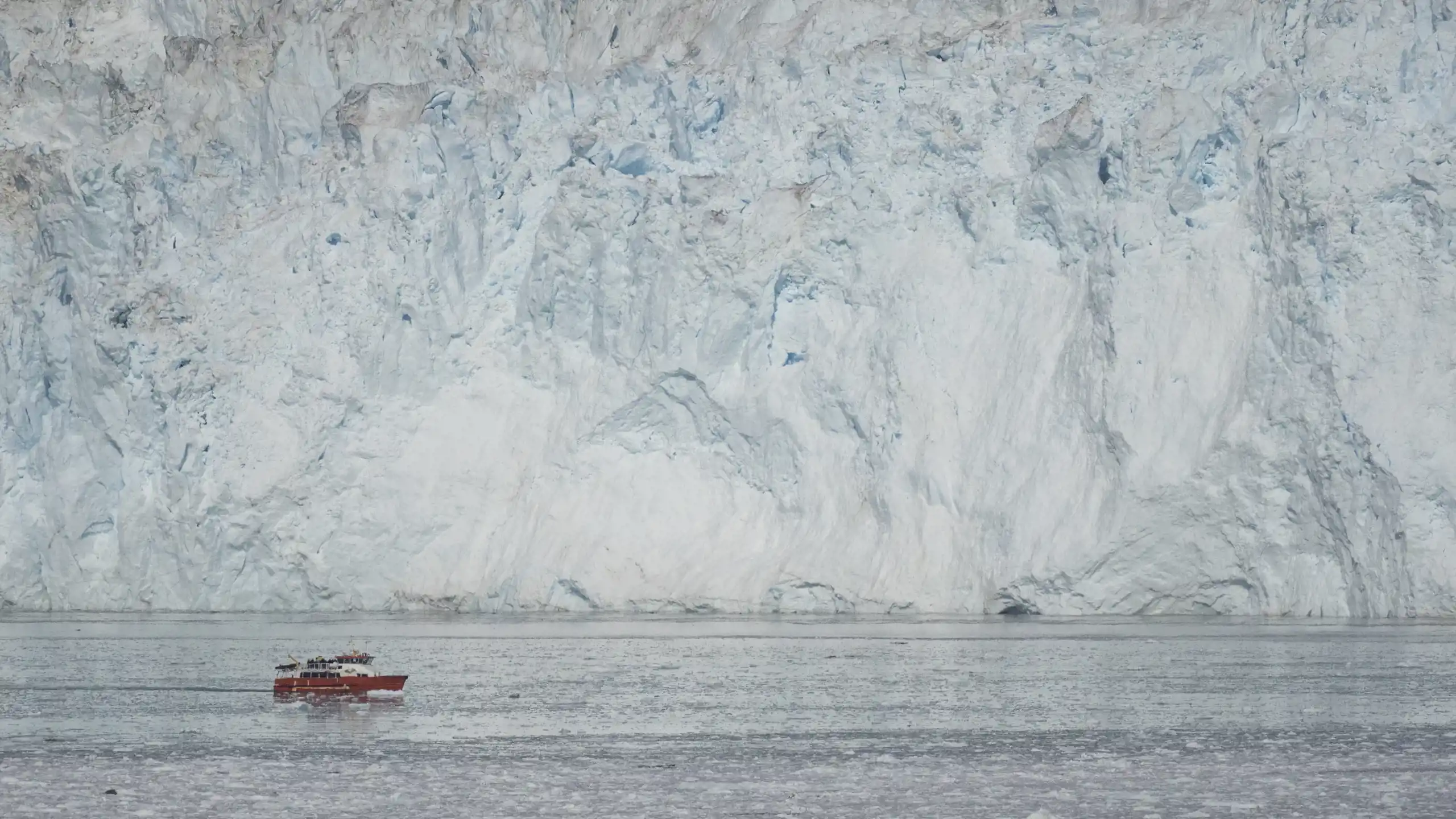 Båd Gletsjer @Lisa Burns 2019