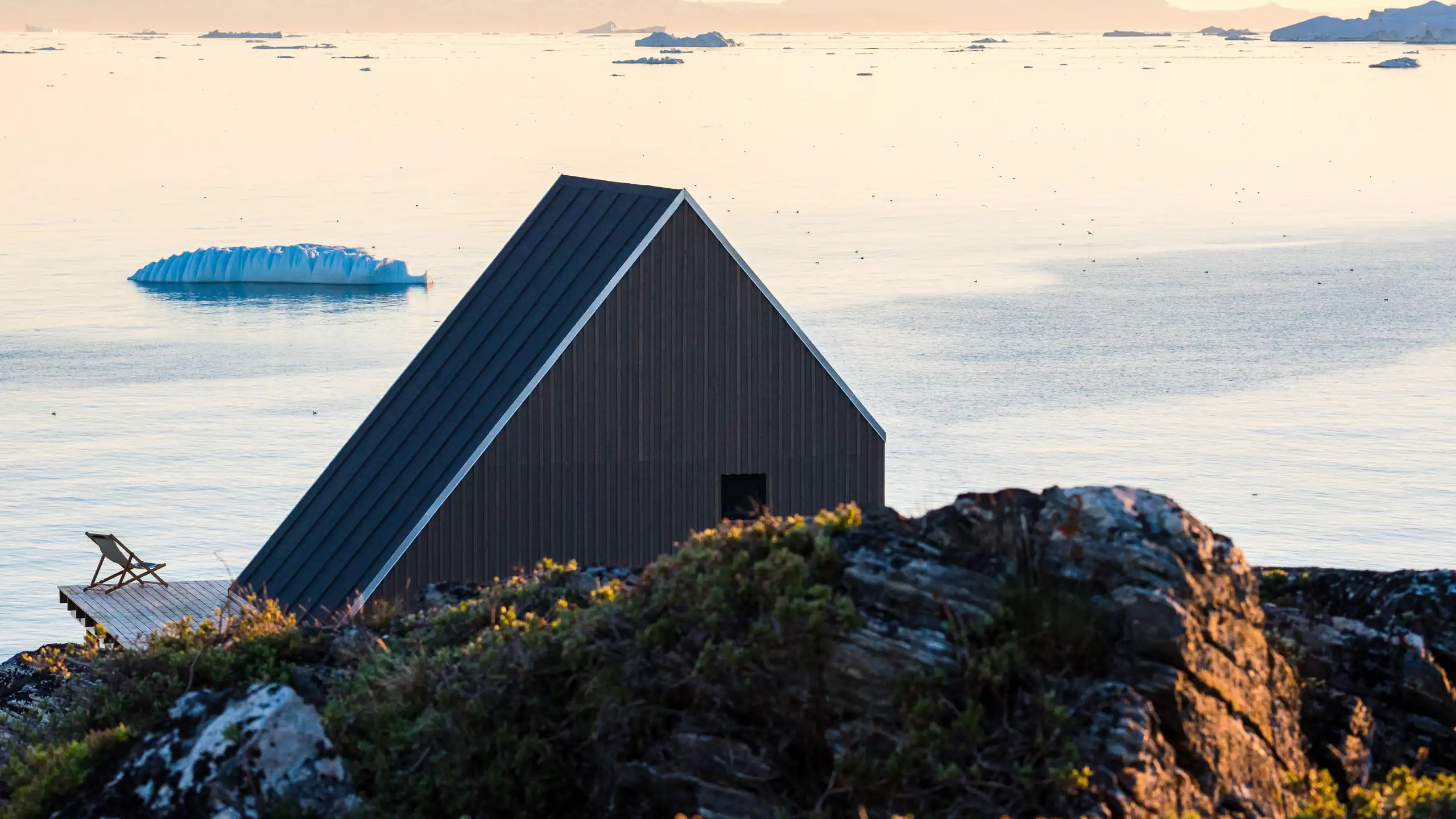 Illuaraqarfik Ilimanaq Lodge / Hyttebyen i Ilimanaq Logde. Ass. / Foto: Gustav Thuesen